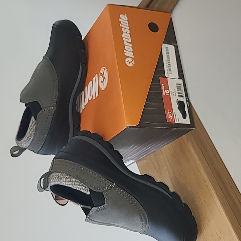 Northside Black and Olive Rain Boots